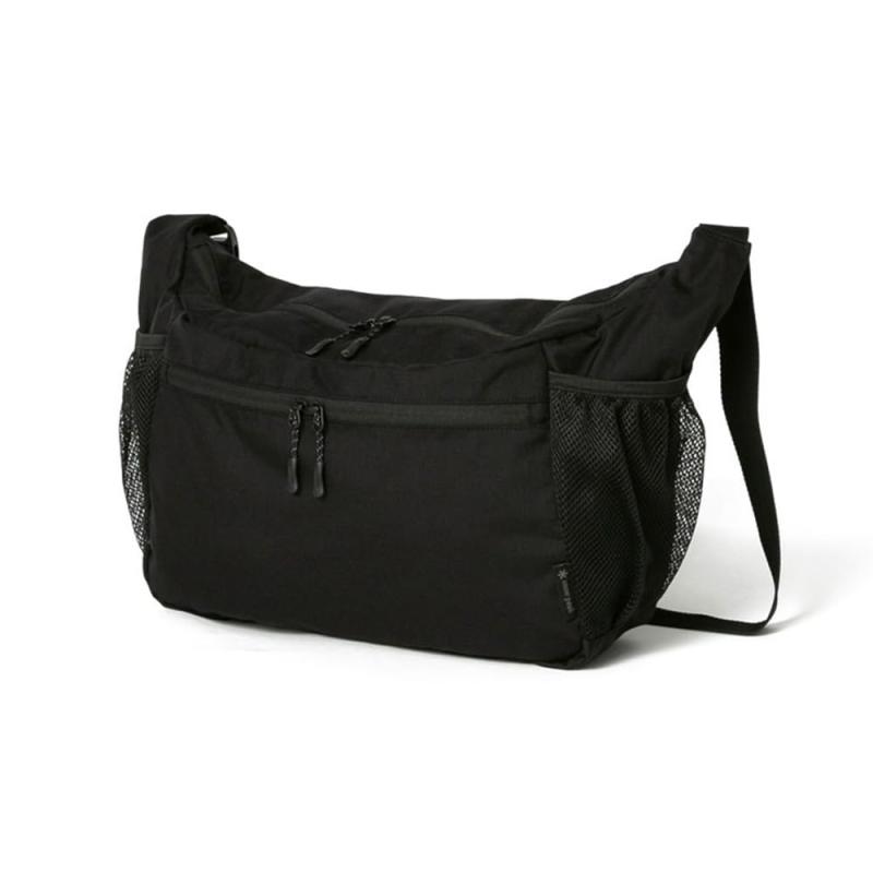 楽天ぴっぴストア　楽天市場店[スノーピーク] ボディバッグ 2025New Everyday Use Middle Shoulder Bag size One BLACK AC-25SU403 容量17L キャンプ アウトドア