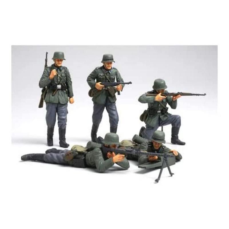 タミヤ 1/35 ミリタリーミニチュアシリーズ No.293 ドイツ陸軍 歩兵セット フランス戦線 プラモデル 35293組み立て、塗装が必要なプラモデル。別途、工具、塗料等が必要。複数店舗にて販売をしておりますため、在庫データの更新が間に合わず、欠品にも関わらず、注文ができる場合がございます。その際は、キャンセルにて対応を取らせていただきます。当店はお電話のお問い合わせはお受けしておりませんので、ご了承ください。お問い合わせは、問い合わせフォームをご利用ください。