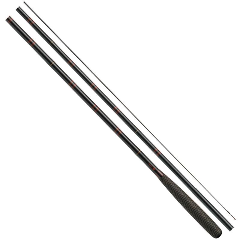 ダイワ(DAIWA) へら竿 月光 剛 12 全長3.6m 釣り竿全長(m):3.60継数(本):4仕舞寸法(cm):98自重(g):86先径/元径(mm):1.1/10.5カーボン含有率(%):94X45V-ジョイント漆独特の風合いがあり、通常は黒く見えるが光が当たると青みを帯びる濃紫の総塗りに漆黒の口巻き、さらにアクセントの赤の笛巻きが彩りを添える。立体造節部には節部を研ぎ出して一部竹地を見せる和竿の意匠をイメージさせる竹地ベース色の線入れを採用。単調になりがちな総塗りデザインに節部を強調させる独創的なデザイン。好評を得ている「新袋編握り」。「月光」よりも若干大きめを採用することで持ち重り軽減効果も発揮。穂先は張りがあり、軽いチューブラー穂先を採用。水切れの良いへら専用極細からまん穂先。レーザー彫刻に朱色の色入れを施したネーム部。ネーム部の裏面に長さを同様にレーザー刻印。複数店舗にて販売をしておりますため、在庫データの更新が間に合わず、欠品にも関わらず、注文ができる場合がございます。その際は、キャンセルにて対応を取らせていただきます。当店はお電話のお問い合わせはお受けしておりませんので、ご了承ください。お問い合わせは、問い合わせフォームをご利用ください。