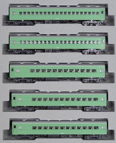 KATO Nゲージ 特急はと青大将 増結 5両セット 10-235 鉄道模型 客車<b>対象性別 :</b>男の子<b>対象年齢 :</b>8歳から複数店舗にて販売をしておりますため、在庫データの更新が間に合わず、欠品にも関わらず、注文ができる場合がございます。その際は、キャンセルにて対応を取らせていただきます。当店はお電話のお問い合わせはお受けしておりませんので、ご了承ください。お問い合わせは、問い合わせフォームをご利用ください。