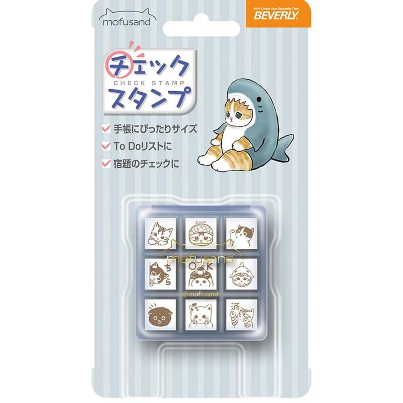 ビバリー モフサンド スタンプ チェックスタンプ CK9-058モフサンドのキャラクターが描かれた可愛いミニスタンプのセット。ロゴつきのアクリルケース入り。手帳にぴったりサイズ。ToDoリストに。宿題にチェックに。「OK」「済」のコメントつきもあります。【スタンプサイズ】W10×H23×D10mm 【収納ケースサイズ】W43×H33×D44mm【素材】天然木、ゴム、ウレタン、アクリル、SUS、PET、紙【生産国】日本(c)mofusand複数店舗にて販売をしておりますため、在庫データの更新が間に合わず、欠品にも関わらず、注文ができる場合がございます。その際は、キャンセルにて対応を取らせていただきます。当店はお電話のお問い合わせはお受けしておりませんので、ご了承ください。お問い合わせは、問い合わせフォームをご利用ください。