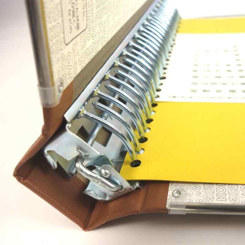 コクヨ ファイル バインダー PP貼 A4 縦 30穴 200枚収容 赤 ハ-23NR