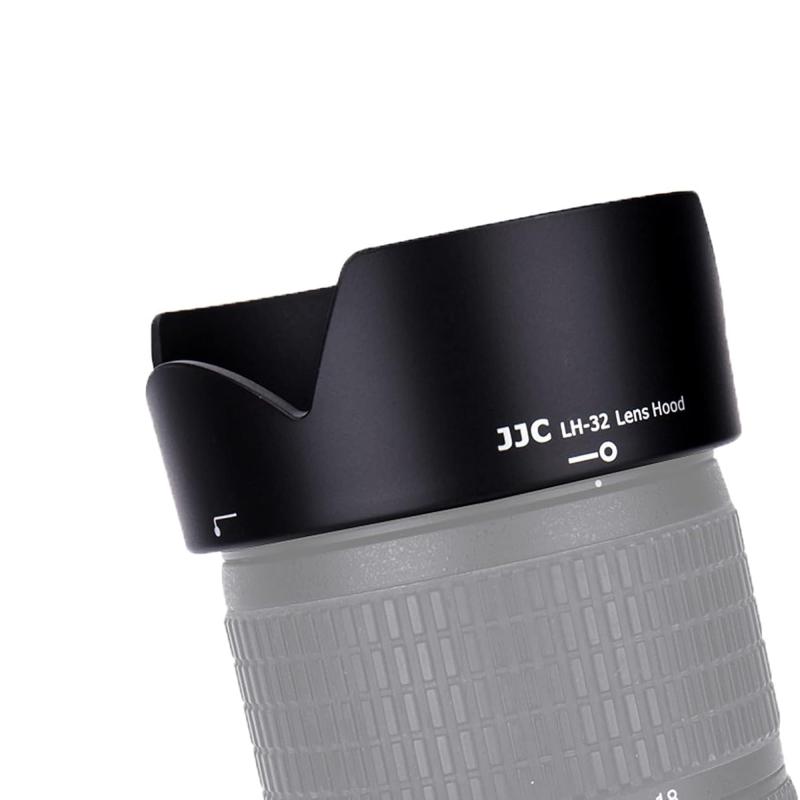 JJC HB-32 可逆式 レンズフード ニコン AF-S DX NIKKOR 18-105mm F3.5-5.6G ED VR / 18-140mm F3.5-5.6G ED VR &amp; AF-S DX Zoom Nikkor ED 18-70mm F3.5-4.5G (IF) / AF-S DX Zoom Nikkor ED 18-135mm F3.5-5.6G (IF) 用 HB-32 互換【対応レンズ】ニコン AF-S DX NIKKOR 18-105mm F3.5-5.6G ED VR / 18-140mm F3.5-5.6G ED VR &amp; AF-S DX Zoom Nikkor ED 18-70mm F3.5-4.5G (IF) / AF-S DX Zoom Nikkor ED 18-135mm F3.5-5.6G (IF) レンズ に対応、ニコン HB-32 レンズフード 互換可能。【Ф67mmフィルターインストール可能】Ф67mm保護フィルターとФ67mmレンズキャップを取り付けることができます。【多機能】可逆式設計され、保管便利です。【雑光防止】不必要な浮遊ライトがレンズに入る防止、内側ノングレア処理。【レンズ保護】レンズの先端部を延長して、外からの衝撃減少。複数店舗にて販売をしておりますため、在庫データの更新が間に合わず、欠品にも関わらず、注文ができる場合がございます。その際は、キャンセルにて対応を取らせていただきます。当店はお電話のお問い合わせはお受けしておりませんので、ご了承ください。お問い合わせは、問い合わせフォームをご利用ください。
