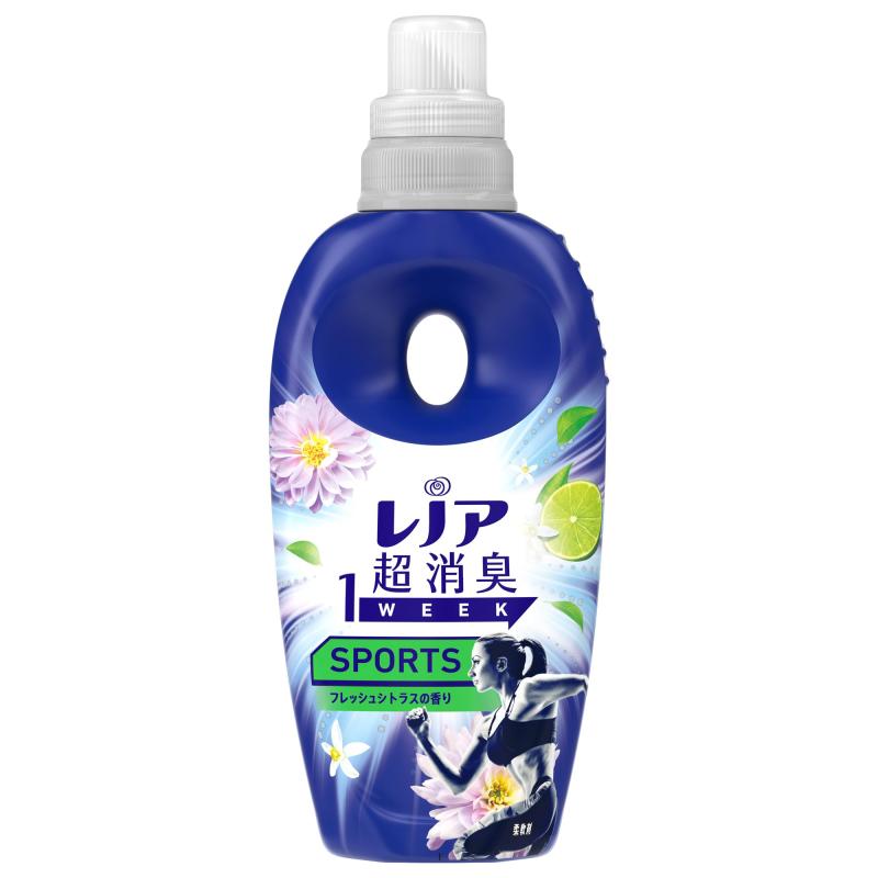 レノア Lenor 超消臭1WEEK 柔軟剤 SPORTS フレッシュシトラスの香り 本体 490mL新しくなったレノア超消臭1WEEKは、洗濯製品初(*1)の成分を配合。服についた体臭もニオイも0へ(*2) *1 P&amp;G製品内 *2 柔軟剤未使用と比較。すべてのニオイを0にするわけではありません。レノア超消臭1WEEKは、80%以上の消費者が実感した、1週間ずーっと続く消臭力(*1)。 かけっぱなしの洗面所のタオルや、ニオイが気になるけれど毎日は洗えない、シーツや枕カバーまで、1週間ずーっと爽やか(*1)。 *1 保管状態でレノアの消臭系柔軟剤は、みなさんのお洗濯のニオイ問題やお悩みを解決すべく、無臭化テクノロジーや1週間(*1)ずーっと続く消臭技術など、消臭効果に関する研究を重ねて来ました。おかげさまで、防臭タイプ柔軟剤の中で売上No.1。 *1 保管状態でレノアなら、夜干しでも速乾(*1)&amp;消臭。消臭成分が浸透、夜の間にじっくり消臭するから、夜干しなのに、天日干し以上のさわやかさに。 *1 綿のタオルで検証。選べる6種類の香り。 お求めの消臭力、香りに合わせて、家族で使える6種類の香りをご用意しています。フレッシュシトラスの香りは、スポーツ中もスポーツ後もスッキリ爽やかな香り。レノアの柔軟剤は、ドラム式洗濯機や自動投入洗濯機でもお使いいただけます。詳細の使用方法や使用量は、製品裏の説明をご覧ください。赤ちゃんの衣類もOK。家族全員対応 - 赤ちゃん用と大人用の両方に使える柔軟剤。植物由来の厳選成分配合*。*柔軟成分を指す。肌にやさしい。複数店舗にて販売をしておりますため、在庫データの更新が間に合わず、欠品にも関わらず、注文ができる場合がございます。その際は、キャンセルにて対応を取らせていただきます。当店はお電話のお問い合わせはお受けしておりませんので、ご了承ください。お問い合わせは、問い合わせフォームをご利用ください。