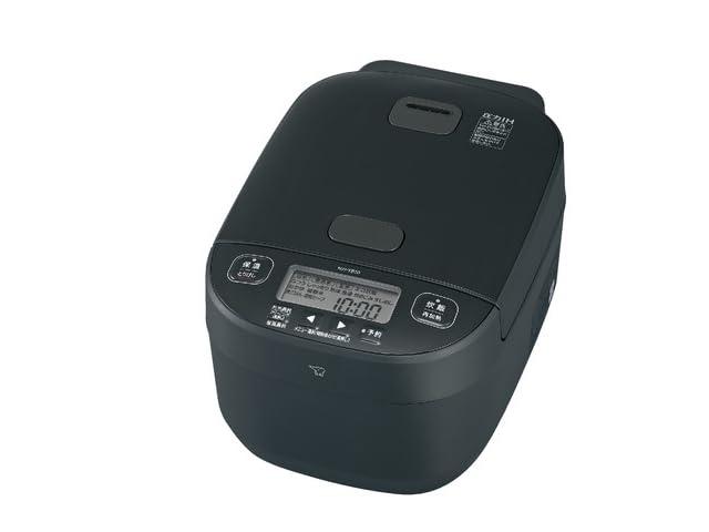 象印マホービン 炊飯器 5.5合 スレートブラック NW-YB10-BZおいしさにこだわる方におすすめの「豪熱大火力」シリーズ。おいしさはもちろん、更なるデザイン性の向上を目的に、グレー液晶を採用しました。複数店舗にて販売をしておりますため、在庫データの更新が間に合わず、欠品にも関わらず、注文ができる場合がございます。その際は、キャンセルにて対応を取らせていただきます。当店はお電話のお問い合わせはお受けしておりませんので、ご了承ください。お問い合わせは、問い合わせフォームをご利用ください。