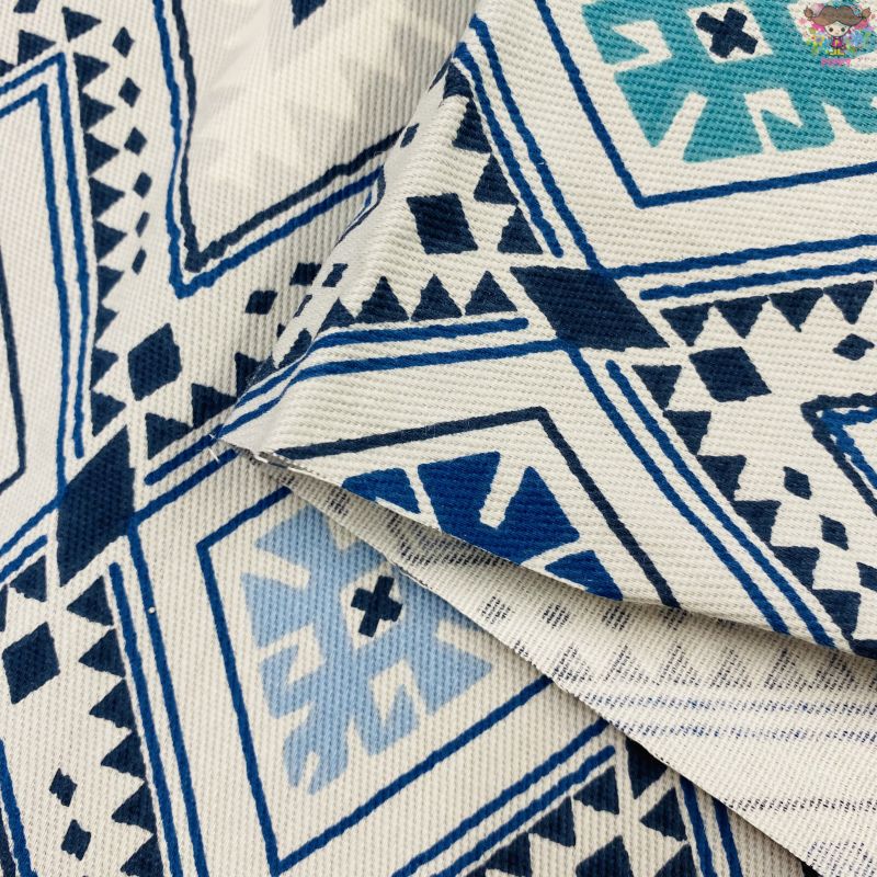 ドイツ輸入生地 キャンバスプリント生地☆ラテン柄 パターン ブルー☆1枚（約48cmx78cm）【メール便発送..