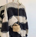 ニット セーター レディース ボリューム袖 トップス ドロップショルダー 長袖 ショート丈 ニット チュニック 秋冬 クルーネック セーター 体型カバー ふわふわ 厚手 暖か 柔らか 無地