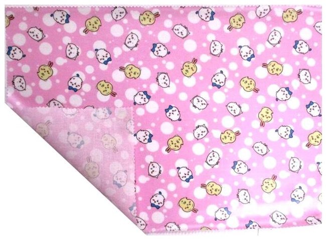 ＜ビニールコーティング生地をランチョンマットのサイズにカットしてあるため、そのまま使えます。表面が半ツヤ消し加工（ツヤありとツヤなしの中間）されています。＞ 縁はピンキングバサミでカットしてあるだけですが、 コーティング加工されていますので...