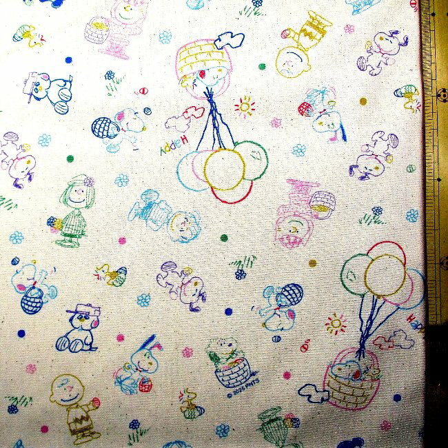 Geometrical Print - キャラクター 生地 布 スヌーピー （ビブラントアウトライン）（ オフ地にカラフル系 ) 柄番号189 （ 2026 ) オックス（ 綿100％ ) 生地幅−約108cm （ 生地 スヌーピー 生地 スヌーピー生地 生地スヌーピー ピーナッツ ）