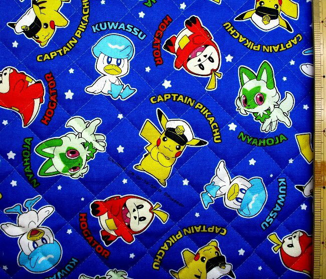 Q- キルティング 生地 布 ポケットモンスター（ ポケモン ) （ 青系 ) 柄番号132 キルティング生地 キルト 生地幅-約106cm 表地-オックス（ 綿100％ ) ( ポケモン生地 ポケモン 生地 青 ブルー ピカチュウ ）