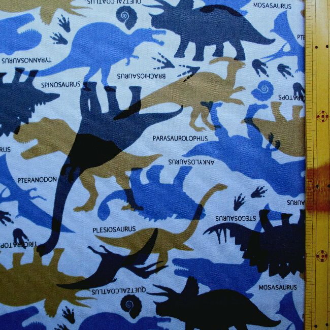 プリント生地 布 恐竜 シルエット（ ブルー系 ) オックス（ 綿100％ ）生地幅－約110cm （ 恐竜 シルエット生地 恐竜 シルエット 生地 きょうりゅう トリケラトプス ティラノザウルス 動物 生き物 カッコイイ かわいい 男の子柄 子供 )