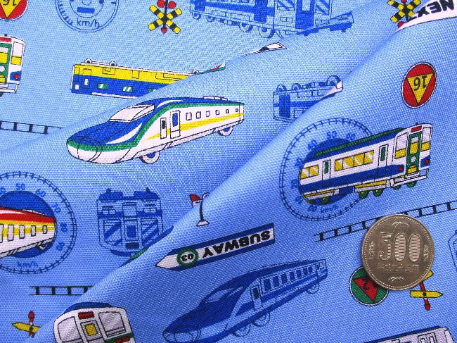 プリント生地 電車がいっぱい （ ブルー系 ) 柄番号2 オックス（ 綿100％ ）生地幅－約108cm （ でんしゃ 新幹線 しんかんせん 線路 乗り物 のりもの かわいい おしゃれ 男の子 女の子 子供 入園 入学 )