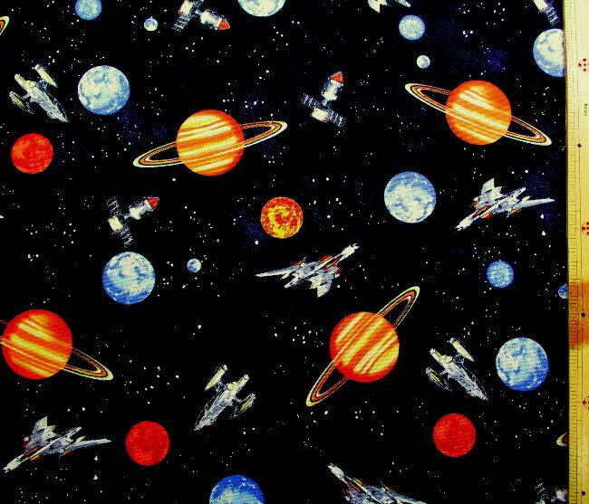 プリント生地 宇宙惑星 （ 黒 ) オックス（ 綿100％ ）生地幅－約108cm （ 宇宙 うちゅう 地球 土星 月 惑星 銀河 スペースシャトル 宇宙柄 宇宙ステーション ブラック カッコイイ 男の子 子供 入園 入学 )のサムネイル