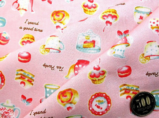 プリント生地 布 ティー パーティー（ ピンク系 ) オックス（ 綿100％ ）生地幅－約108cm （ ケーキ カップケーキ マカロン ロールケーキ スイーツ スウィーツ フルーツ 果物 キュート ティカップ かわいい おしゃれ 女の子柄 子供 入園 入学 )