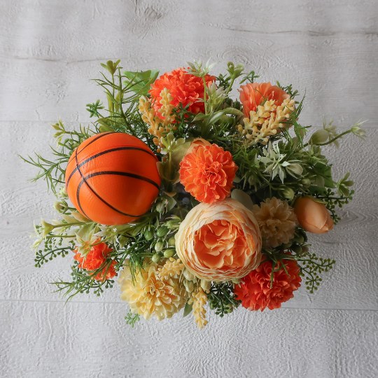 部活アレンジ バスケットボール入り フラワーアレンジメント （造花 ） バスケ フラワーギフト プレゼント 花 ギフト 誕生日 誕生日プレゼント 開業祝い 開店祝い 開院祝い 新築祝い 結婚祝い 結婚記念日 敬老の日 お悔やみ お供え お見舞い 卒業式 卒団式 父の日 記念品