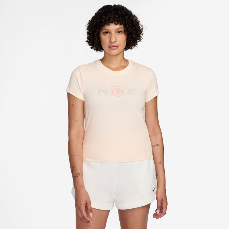 Rakuten - NIKE(ナイキ)ナイキ ウィメンズ NSW CHLKNT MODCRP ストリート S/S TシャツスポーツスタイルウェアシャツIM3097