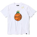バスケットボールの上から顔を出すタートルズのデザインのTシャツ。 素材：ポリエステル100％ 機能：吸水速乾、UVカット 【カラー】(2000)