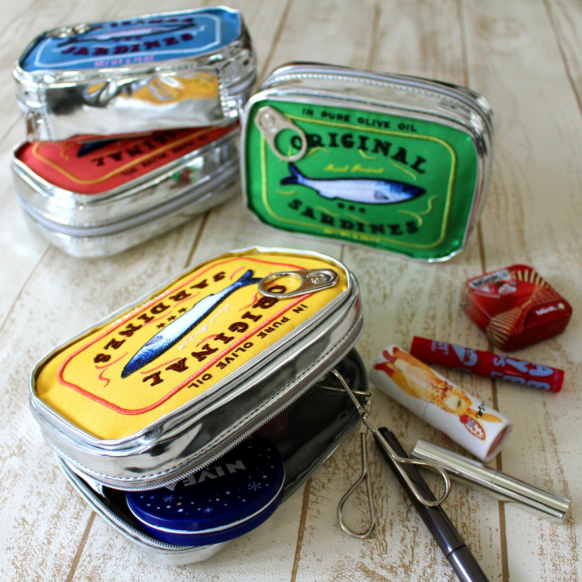 サーディンカンポーチ 小物入れ 化粧ポーチ おしゃれ かわいい ギフトプレゼント レディース Accommode アコモデのサムネイル