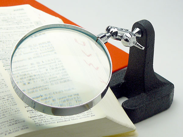 スタンド台付ルーペ 読書用ルーペ 日本製 2.5倍 75mm ガラスレンズ 角度自由自在 おしゃれ 拡大鏡 虫眼鏡 虫めがね 天眼鏡 両手作業 新聞 辞書 老眼鏡いらずの虫メガネ 母の日 父の日 敬老の日 贈り物 プレゼント(EPCF75)アイプラネット