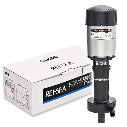 上部フィルターの定番、ベストセラーポンプ！もちろん海水もOK！ レイシーたて型ポンプ　P−425V 対象 淡水・海水両用 特長 ●ハイパワーの密閉型コンデンサーモータを採用したポンプです。 ●上部フィルター底面フィルター用にはもちろん、オーバーフロー水槽用の揚水ポンプとしても使用可能な揚程を備えています。 ●耐食性の高い部品を主要材質として使用しています。淡水はもちろん、海水でも使用可能です。 ●ポンプ部を水中に入れるたて型タイプです。水漏れの心配がありません。 ●水槽コーナーに取付可能なクランプ付です。 ●サーマルプロテクターを標準装備しているので、仮に固形物が混入してポンプがロックしても、モータが自動的に停止します。（再運転は原因を排除してから行ってください。） セット内容 ●P−425V本体×1●ストレーナパイプ×1●ストレーナ×1●エルボ×1●接続管×1●クランプ×1 仕様 ●電源：AC100V　50／60Hz●最大流量（min）：22L／25L（50／60Hz）●最高揚程：3．2m／4．4m（50／60Hz）●モータ出力：15W●消費電力：37／50W（50／60Hz）●接続ホース内径：吸込φ19×吐出φ15mm サイズ（約） 直径7．5×高さ32cm 重量（約） 2．3kg ご注意 ※本品はアクアリウム用品です。目的以外の用途では使用しないでください。 ※燃えやすいもののそばに設置しないでください。※湿気の多いところで使用しないでください。※モータや電気部分を濡らした場合には絶対にポンプに触れないでください。※交流100V以外を使用しないでください。※延長コードのタコ足配線はしないでください。※口径の合わないホースや配管は使用しないでください。※ポンプの空運転はしないでください。※濡れたままのポンプを逆さにしないでください。 検索用キーワードアクアリウム用品　tmKPkin　アクア用品　ポンプ　循環ポンプ　レイシー　たて型ポンプ　P−425V　20130218　KEZ　sfset　_aqua　kmwr_aqa_riku_pomp　4997730001574　ijoCHAkey　opa2_none　株式会社イワキ　REI-SEA　P425V　水槽　水槽用品　上部フィルター用　底面フィルター用　P型ポンプ　レーシー　y13m02