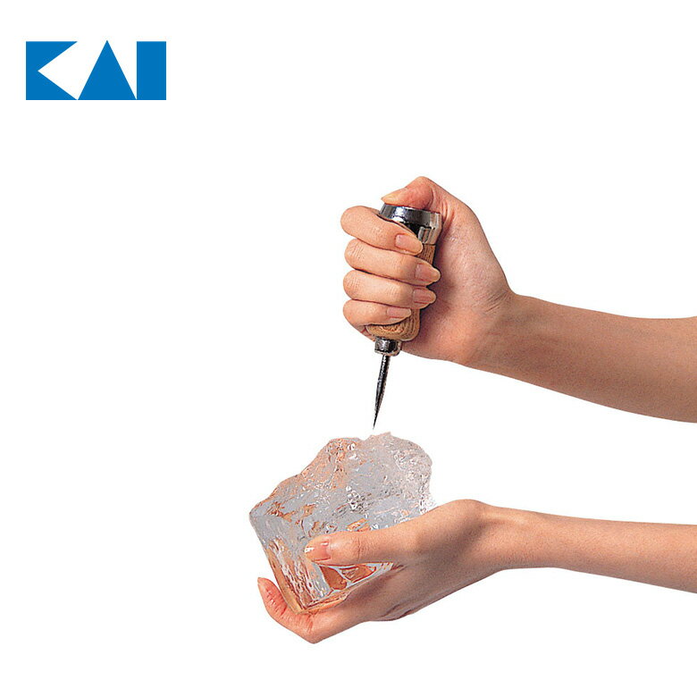 【商品説明】●氷の塊を砕くのに便利な、握りやすいミニサイズのアイスピックです。（日本製）【商品詳細】●材質：針：18-8ステンレススチール、口金：ステンレススチール、ハンドル：天然木/鋳鉄（ニッケルメッキ）●サイズ：135×40×36mm、重量154g●生産国：日本関連商品Kai Kitchen アイスピック 氷 塊 アイス...Kai Kitchen 軽い力でしっかりしぼれるグレープフルーツジュー...Kai Kitchen 軽い力でしっかりしぼれるレモンジューサー 食洗...970円540円460円Kai Kitchen プラスチック受け皿付きレモンしぼり 食洗機 レ...Kai Kitchen コルクスクリュー ウィング コルク抜き 簡単...Kai Kitchen うらごし器 18．5cm 食洗機 いも かぼち...370円1,160円1,080円Kai Kitchen 肉たたき 肉 繊維 柔らかい...Kai Kitchen たまごサラダメーカー 食洗機 ゆでたまご 茹で...セメダイン CA-149 スーパー 110gセット （ブリスター） 家...1,080円1,080円1,080円