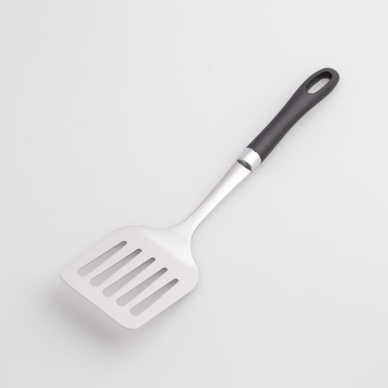 楽天ものうりばPlantz[ポイント最大15倍] サンクラフト ターナー穴明 サテン AL-105 愛妻専科 ターナー フライ返し 玉子焼き 目玉焼き 魚焼き グリル オムレツ オムライス ハンバーグ キッチンツール 調理器具 調理道具 料理