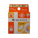 ※予告なく成分・パッケージが変更となる場合がございます。 商品名 ニチバン　テープバン　12mm×5m 商品説明 布ばんそうこう ガーゼや包帯止め、指先などの保護に便利な布絆創膏！ ・素材に強度があり保持性、固定性が高い。 ・肌に良く付く高粘着性 サイズ・容量 個装サイズ：60/16/83 個装重量：21g 内容量：12mm×5m×1個 成分 生ゴム、スチレンブタジエンゴム、スチレン・イソプレン・スチレンブロック共重合体、ポリイソブチレン、ポリブテン、石油系樹脂、BHT、酸化亜鉛 用途 ガーゼ・包帯などの固定に。 してはいけないこと (守らないと現在の症状が悪化したり、副作用が起こりやすくなる) ・次の部位には使用しないでください。 1.粘膜等 2.湿疹、かぶれ、キズぐち 相談すること 1.次の人は使用前に医師又は薬剤師に相談してください。 ・今までに薬や化粧品などによるアレルギー症状(例えば発疹・発赤、かゆみ、かぶれ等)を起こしたことがある人 2.次の場合は直ちに使用を中止し、ニチバン(R)テープバンの箱をもって医師又は薬剤師に相談してください。 ・本品の使用により、発疹・発赤、かゆみ等の症状があらわれた場合 その他の注意 1.患部を清潔にして使用してください。 2.小児に使用させる場合には、保護者の指導監督のもとに使用させてください。 3.皮ふを傷めることがありますので、はがす時は、体毛の流れに沿ってゆっくりはがしてください。 保管及び取扱い上の注意 1.小児の手のとどかない所に保管してください。 2.直射日光をさけ、なるべく湿気の少ない涼しい所に保管してください。 区分/製造国 健康用品/日本 JANコード 4987167430085 広告文責 株式会社メディアリンク　0276-55-5551 発売元 ニチバン