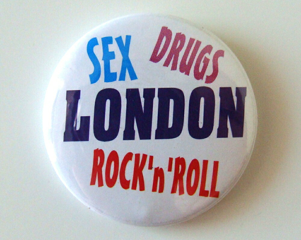◆London Rock'n Roll◆ロンドン ロック☆ロゴ 缶バッジ◆London ストリート マーケットから直輸入♪