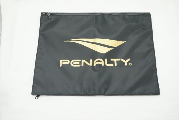 【ペナルティ ユニフォームケース】ブラック　PB0541-30 サッカー　フットサル　PENALTY シューズ袋 バッグ リュック