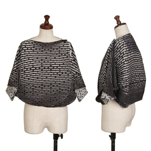 【中古】 イッセイミヤケISSEY MIYAKE 変形ドットボーダー横プリーツジャケット 黒グレー他2【レディース】 【中古】 イッセイミヤケISSEY MIYAKE 変形ドットボーダー横プリーツジャケット 黒グレー他2【レディース】