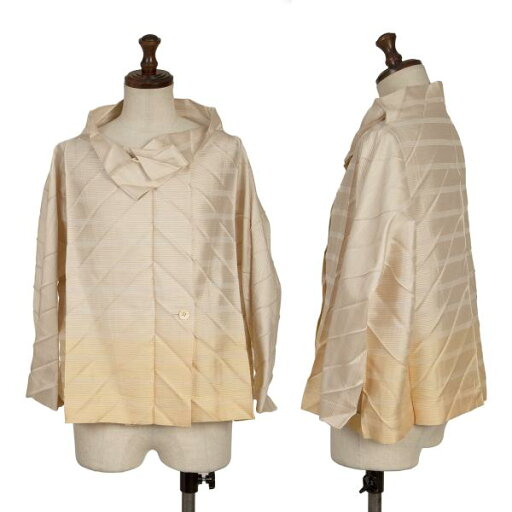 【中古】 イッセイミヤケISSEY MIYAKE プリーツボーダジャガードジャケット ベージュ2【レディース】 【中古】 イッセイミヤケISSEY MIYAKE プリーツボーダジャガードジャケット ベージュ2【レディース】