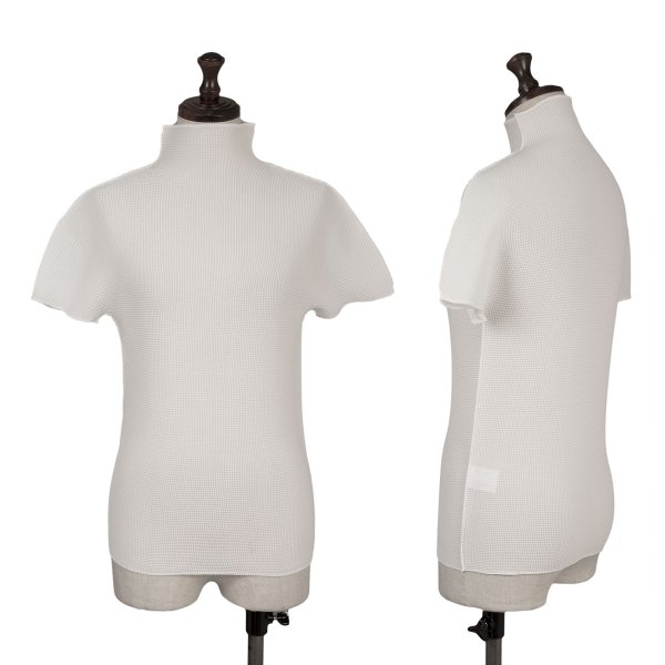 Rakuten - 【中古】 イッセイミヤケ ミーISSEY MIYAKE me ストレッチプリーツハイネックTシャツ 白F【レディース】