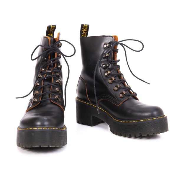 ドクターマーチン Dr.Martens レオナブーツ(サイズご確認ください) ドクターマーチン Dr.Martens レディース 7 フック ブーツ LEONA