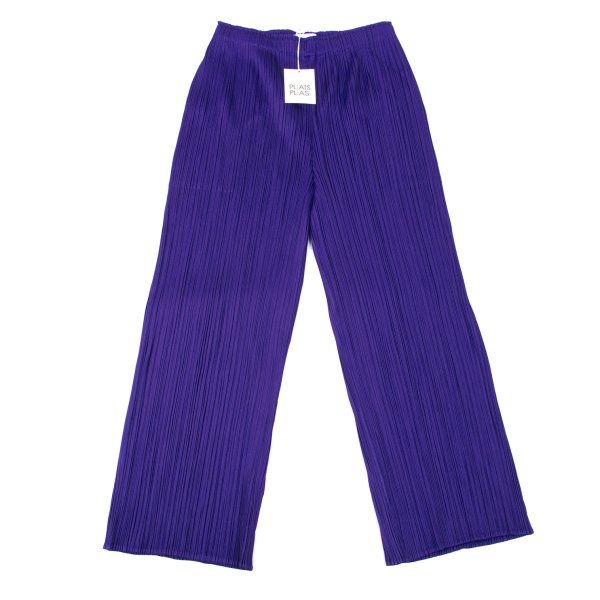 プリーツプリーズPLEATS PLEASE プリーツワイドクロップドパンツ 紫2商品コード：K-170940コンディションランクコンディション詳細2022S/S 目立ったシミ、汚れ、ほつれ等なくいい状態です。クリーニング済み。サイズ2色紫重量220素材ポリエステル100%参考価格サイズ詳細ヒップ76 cm股上30 cm股下56 cm総丈84 cmわたり27 cm裾幅20 cmウエスト（ゴム、紐）60~80 cm詳細画像
