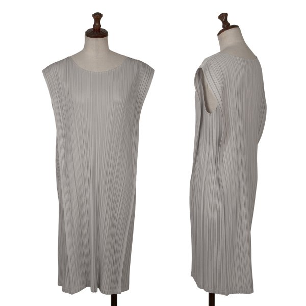 プリーツプリーズPLEATS PLEASE プリーツタックノースリーブチュニック グレー4商品コード：K-172114コンディションランクコンディション詳細目立ったシミ、汚れ、ほつれ等なくいい状態です。クリーニング済み。サイズ4色グレー重量170素材ポリエステル100%参考価格サイズ詳細肩幅37 cmアームホール全周36 cm身幅脇下37 cmウエスト80 cmヒップ88 cm裾幅47 cm着丈93 cm詳細画像