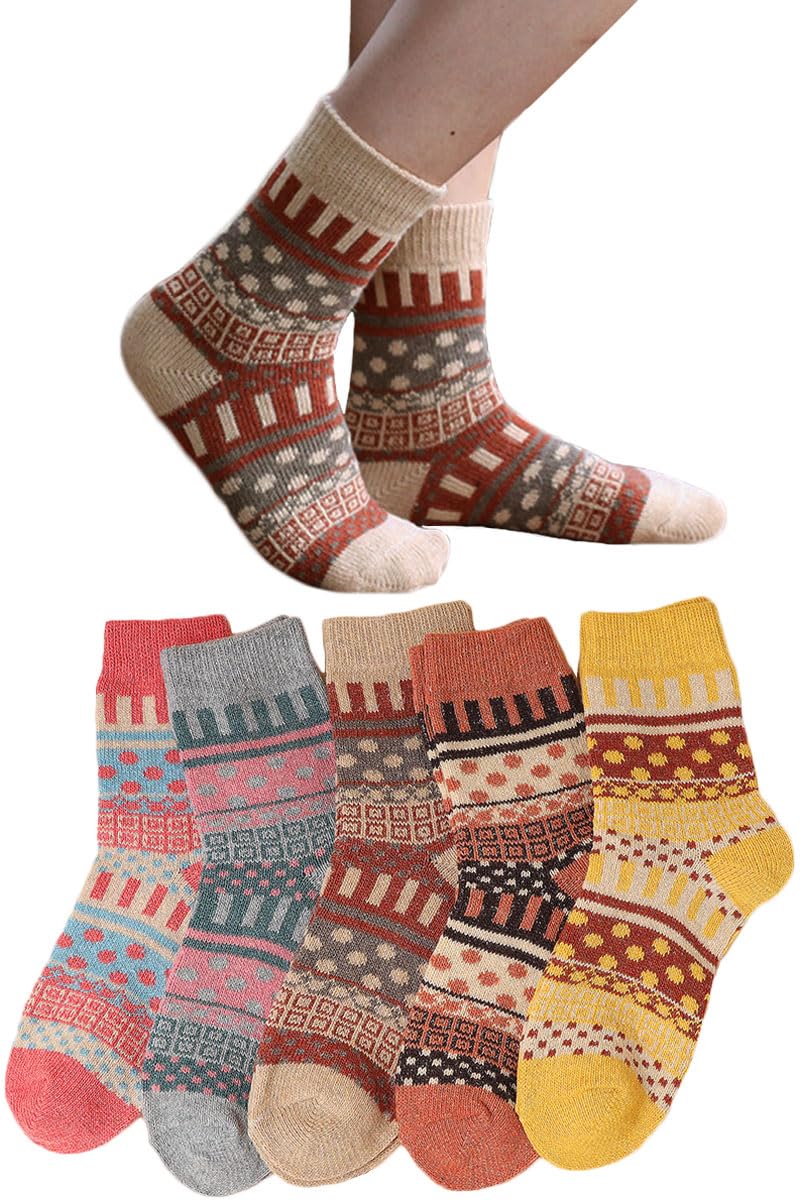 【送料無料】[AOIIWER] 靴下 レディース 秋冬 ソックス【可愛い防寒保温】 防菌防臭 暖かい靴下 あったか 履き心地 厚手 高い耐久性 通気 伸縮性 カジュアルソックス 室内 アウトドア 通勤通学 登山 5足セット (5足セットD組)