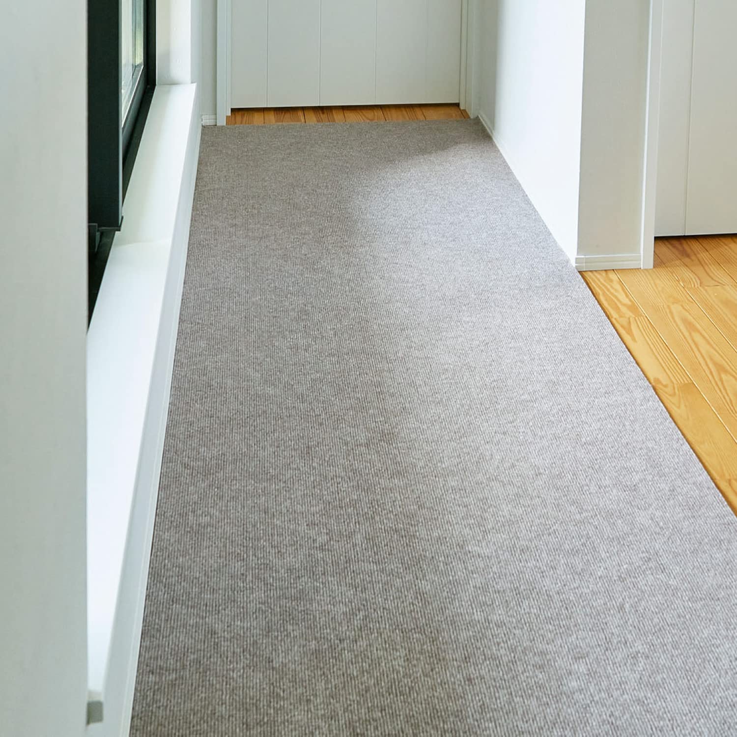 【送料無料】萩原(Hagihara) 廊下敷き カーペット （グレー,約90×400cm） 吸着 ピタっと止まる 洗える カットOK 日本製