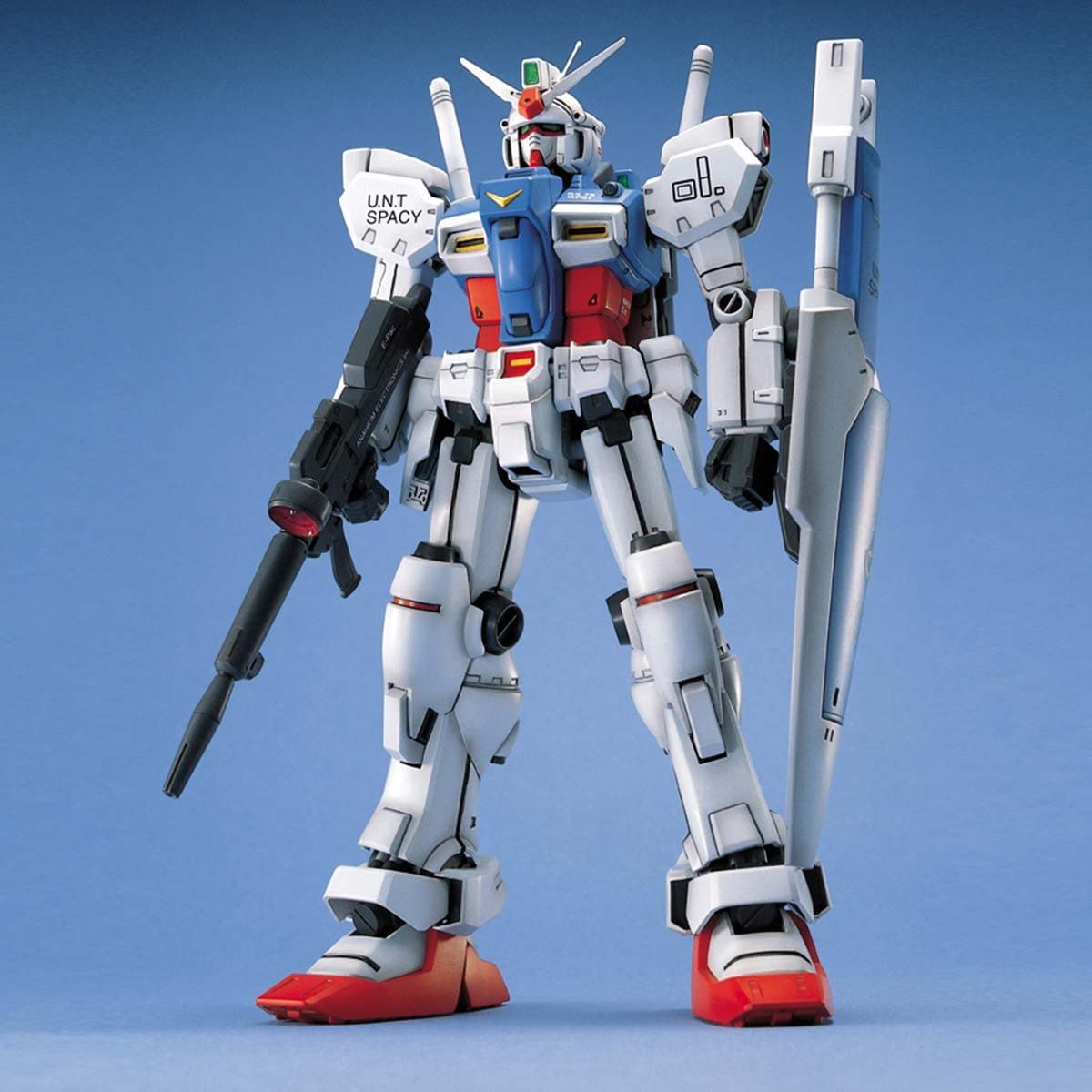 PLAYS REGALの【送料無料】MG 機動戦士ガンダム0083 STARDUST MEMORY RX-78GP01 ガンダムGP01 1/100スケール 色分け済みプラモデル｜アングル2