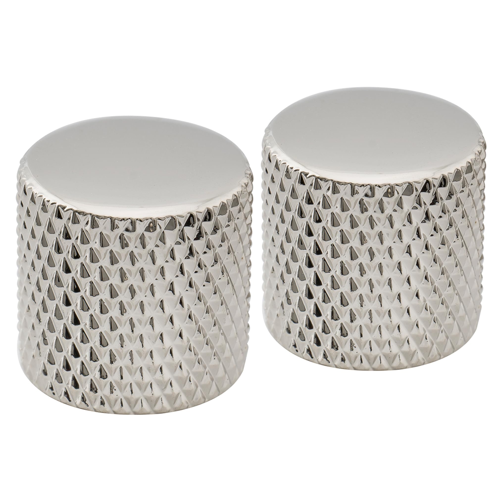 商品情報商品の説明主な仕様 スクワイアストラト/テレキャスター/プレシジョンベースPB/ジャズベースJBや他の同様のスタイルのギターベースを含む多くのインポートギターの良い代替品ミリサイズ、粗い18スプラインは、Alphaのようなほとんどのアジア/ヨーロッパ製6mmスプリットシャフトポットに適合し、CTSのようなUSA /インチサイズのポットには適合しません。高：19mm、外径：19mm、内径：6mmbr高品質のスチール製、フラットトップノブ、高品質の手触りパッケージ内容: 2個ノブ