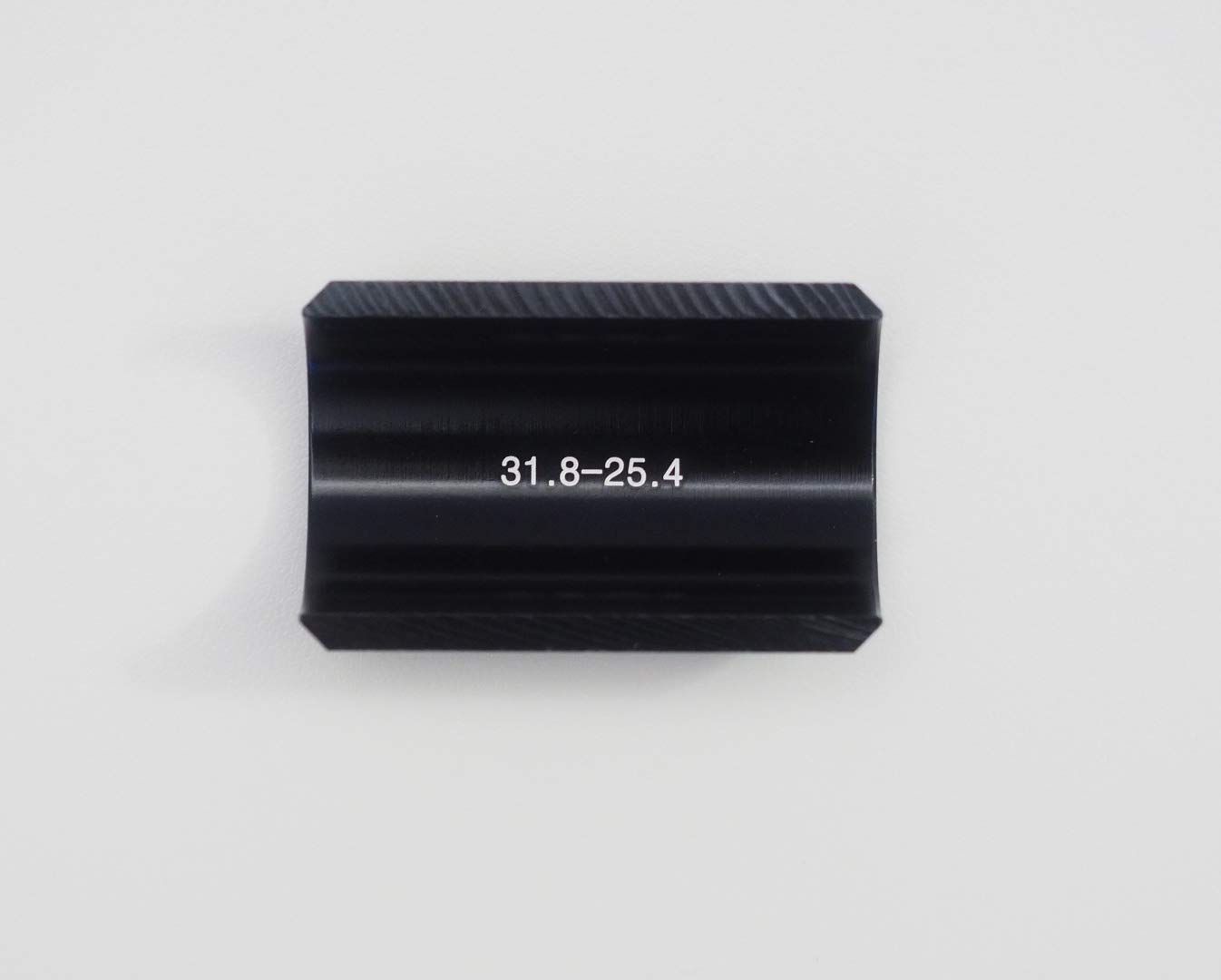 【送料無料】REDSHIFT ShockStop Bike Computer Mount Bicycle Computer Holder Handlebar Bracket, Bi..