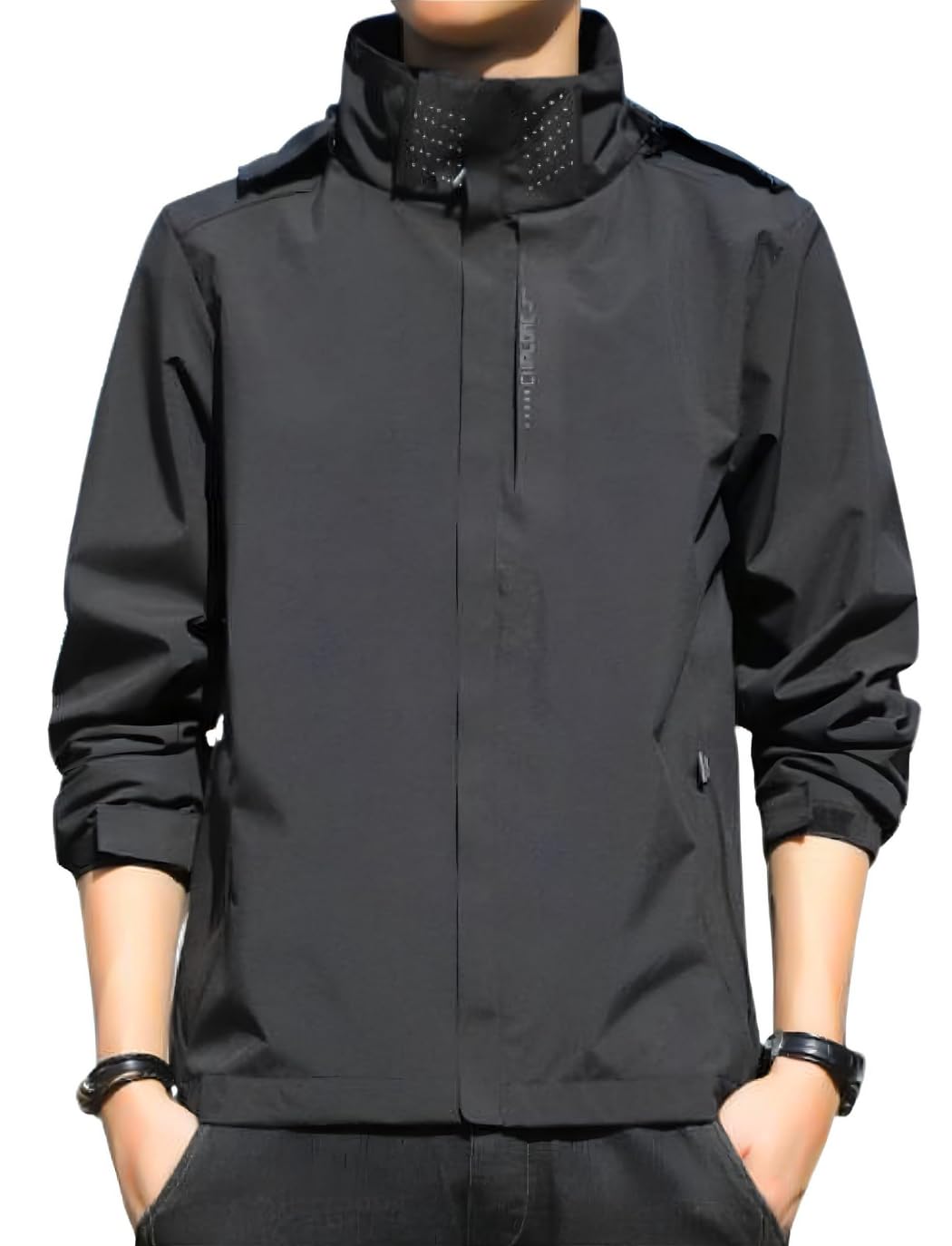 【送料無料】[ベンケ] 【軽くて、風を通さない】アウトドアジャケット メンズ マウンテンパーカー ウィンドブレーカー 登山 ウェア 通勤 通学 【防風x撥水】【耐水圧 2000mm】 色：ブラック、サイズ：M