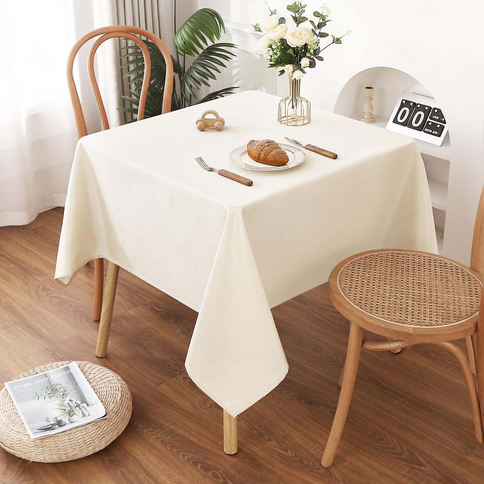 【送料無料】AooHome テーブルクロス 方形 撥水 大判 方形 大きめ 無地 汚れ防止 おしゃれ シンプル テーブルカバー リネン類 耐熱 速乾 丸洗い お手入れ簡単 業務用・家庭用 ベージュ 140x140cm