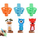 PLAYS REGALで買える「【送料無料】鉛筆 補助 矯正 左右手兼用 鉛筆 ペングリップ 姿勢修正用 子供 筆圧 疲労を軽減 柔らかい ペンホルダー 鉛筆ホルダー 鉛筆キャップ 子供用筆記用鉛筆グリップ 鉛筆セット 鉛筆キャップと 正しい持ち方 柔らかいシリコン マルチカラー 3個鉛筆キャップと3個」の画像です。価格は1,135円になります。