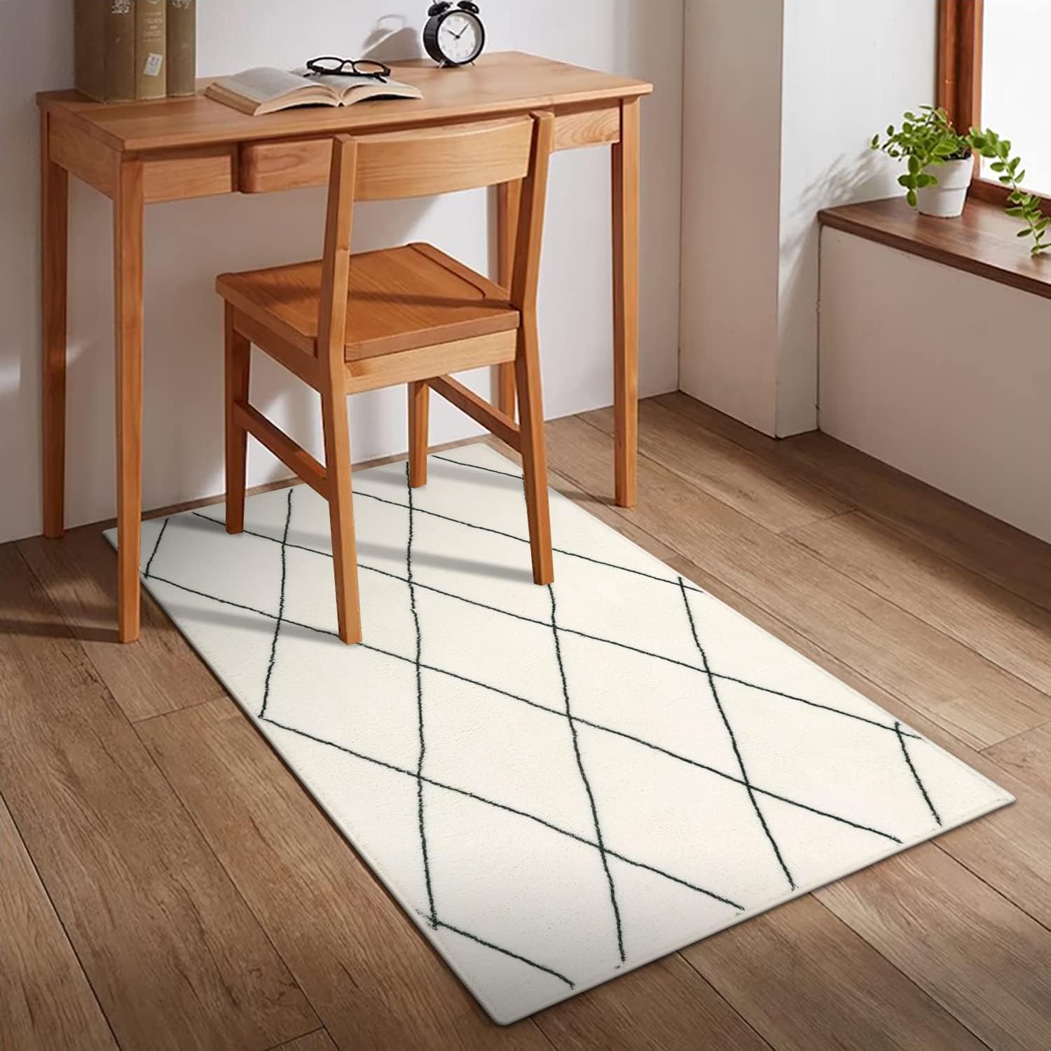 【送料無料】HAOCOO ラグマット 洗える 70х120cm 北欧 ラグ オールシーズン適用 幾何学柄 ふわふわ 滑り止め ホットカーペット対応 防音 抗菌防臭 リビング ダイニング カーペット 約1畳 アンティーク アイボリー