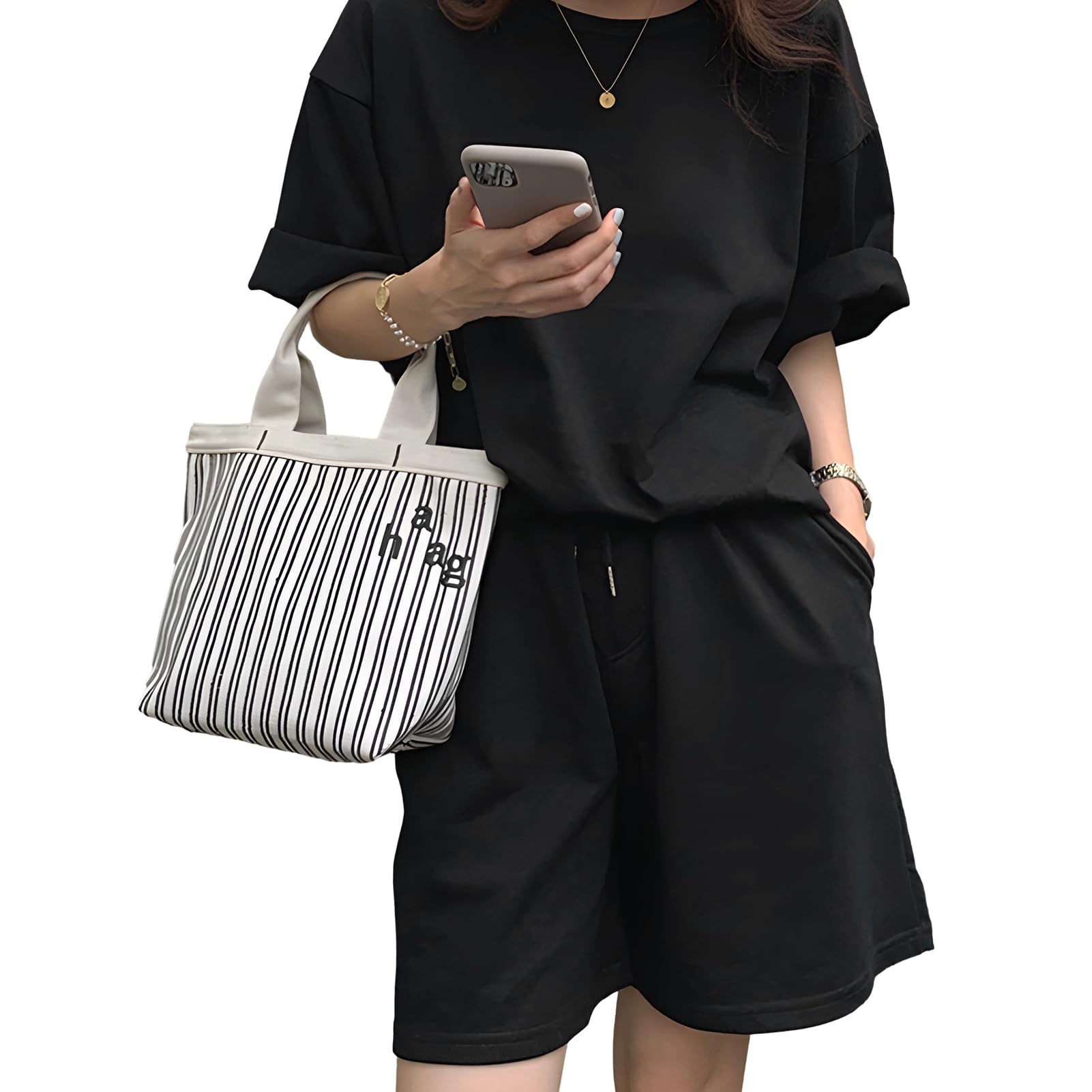 【送料無料】[Formemory] 部屋着 セットアップ レディース 純色 レディース 夏用 セットアップ ゆったりサイズ 半袖トップス & ショートパンツ 2点セット カジュアル スポーティ スタイリッシュ 快適着心地 夏の定番コーディネート 可愛い ゆったり おしゃれ (ブラック,