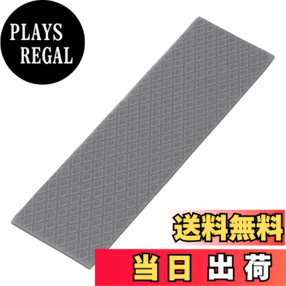 商品情報商品の説明■M.2 SSD用サイズの高熱伝導率パッドです。 ■高温環境下で安定した性能を発揮します。 ■PCIe 4.0／5.0対応M.2 SSDの温度改善に適します。 ■ナノサイズの窒化物／酸化物原料を配合しています。 ■高い熱伝導率を有し、放熱に優れた効果を発揮します。 ■厚さ1mmの柔らかいパッドなので、M.2 SSDの表面との隙間を埋めて密着します。 ■マザーボード純正パッドのアップグレードや破損交換におすすめです。 ■非導電性でショートの心配がありません。 ■保存に優れたジッパー付きバッグに入っています。主な仕様 熱伝導率: 15.3W/m・Kbr使用温度: -30-200度、絶縁破壊電圧: 5kV/mmbrサイズ: W21xD70xH1mmbr難燃性: UL94 V-0brRoHS指令準拠 (10物質)