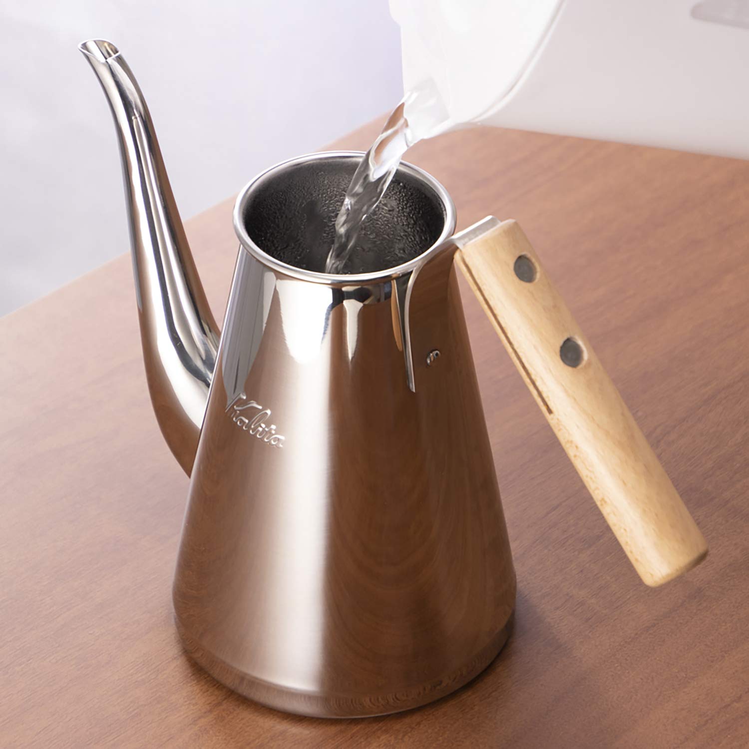 【送料無料】カリタ Kalita 燕三条 職人拘り コーヒーポット ステンレス 木柄ハンドル 700ml 細口 ノズル 直火 日本製 スリム 700SSW #52202ドリップポット ケトル やかん コーヒーメーカー ヤカン サーバー 麦茶 白湯 レトロ かわいい おしゃれ キャンプ 珈琲 アウトド plays23-10154037 PLAYS REGAL サンプル画像3