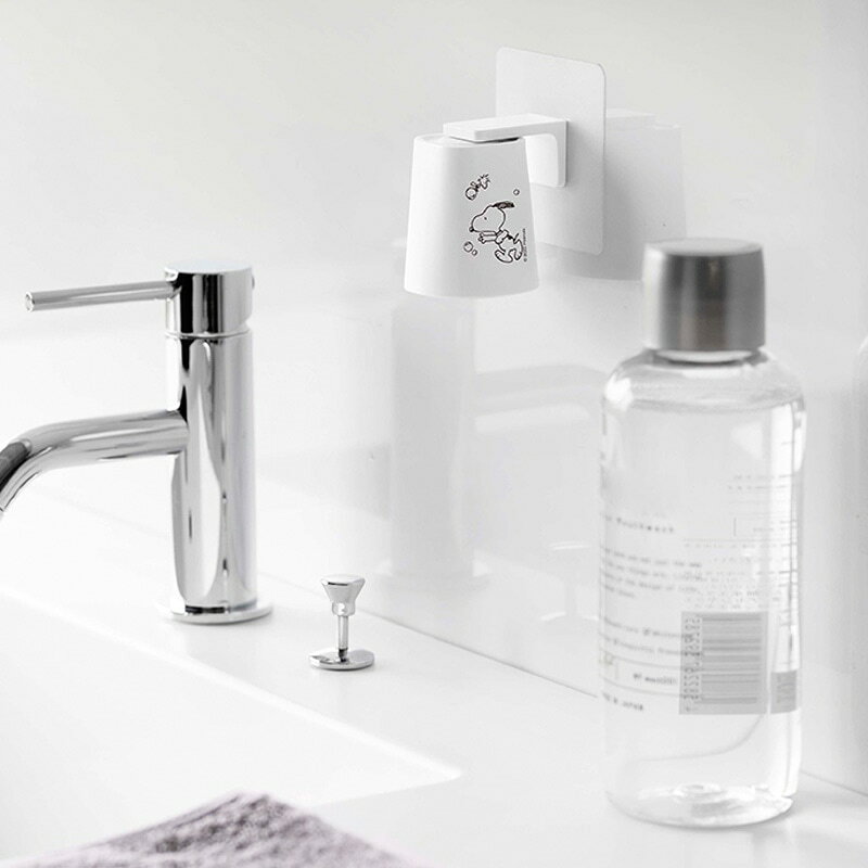 Rakuten - 山崎実業 tower タワー スヌーピー PEANUTS フィルムフックマグネットマウスウォッシュタンブラー