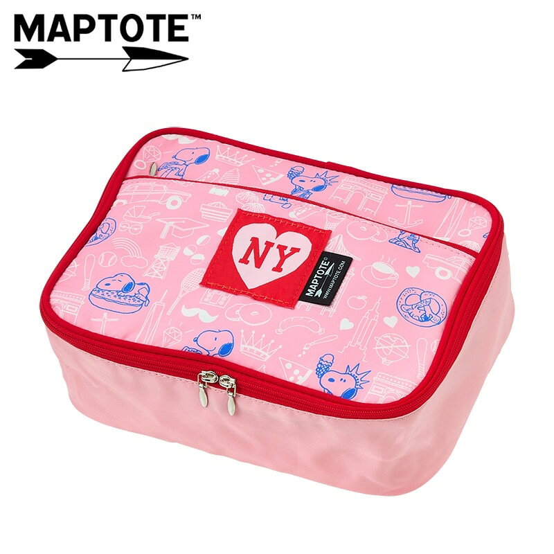 PLAZA限定！ブルックリン発のブランド「MAPTOTE(マップトート)」とPEANUTSのスペシャルなデザインのストレージケースです。旅行時の衣類や下着をすっきりまとめられるストレージポーチ。スーツケースの中でかさばらず、衣類収納としてはもちろん、前面にファスナーポケット付きなのでコスメやガジェットなどの小物整理までマルチに活躍してくれるキュートなアイテムです。※店舗では9月25日(金)より発売を予定しております。一定期間、店舗での「お取り置き・お取り寄せ」は承っておりません。あらかじめご了承ください。【サイズ】約 W21×H15×D8cm&copy; 2026 Peanuts Worldwide LLC