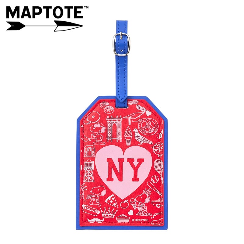PLAZA限定！ブルックリン発のブランド「MAPTOTE(マップトート)」とPEANUTSのスペシャルなデザインのラゲッジタグです。ベルト仕様でスーツケースや旅行バッグ、デイリー使いのリュックにも簡単に取り付け可能。自分の荷物の目印として大活躍してくれます。※店舗では9月25日(金)より発売を予定しております。一定期間、店舗での「お取り置き・お取り寄せ」は承っておりません。あらかじめご了承ください。【サイズ】約 W7.5×H11cm&copy; 2026 Peanuts Worldwide LLC